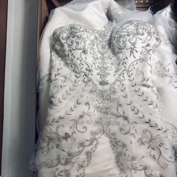 Allure Bridal A-line Strapless Sweetheart Beaded - Picture 9 of 16